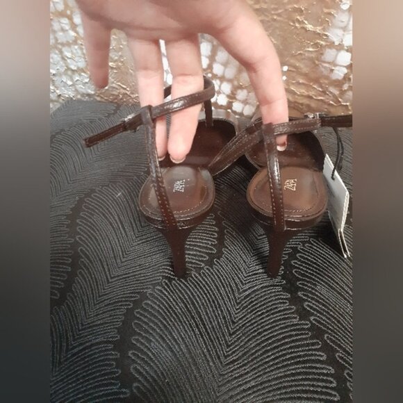 Zara NWT Genuine Leather Chocolate Brown Heels - Picture 7 of 16